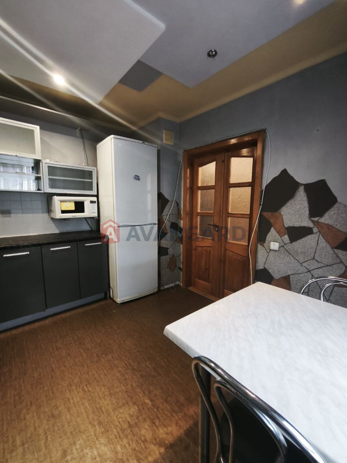 3 кім. квартира, 58/-/8 кв. м., 9/9 поверх фото 2 3 кім. квартира, 58/-/8 кв. м., 9/9 поверх фото 2