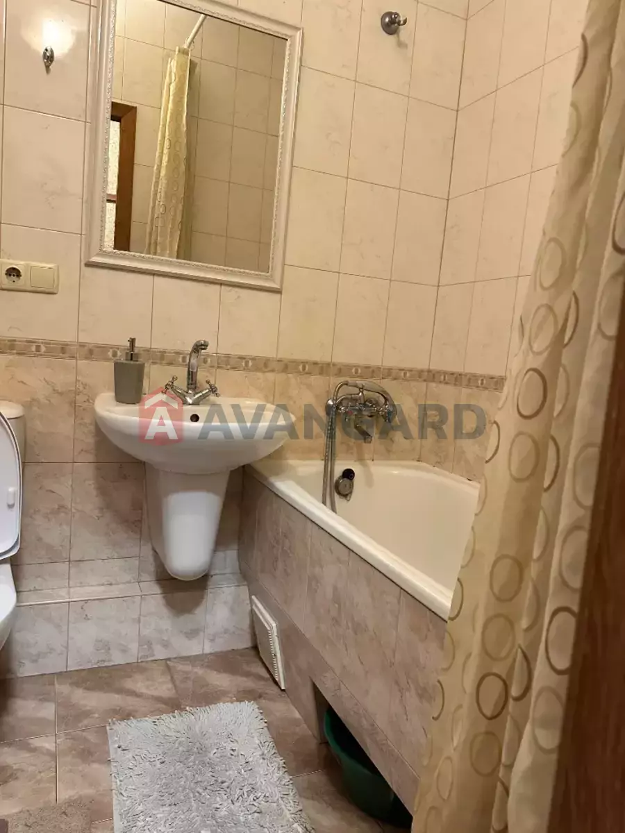 1 ��. ��������, 30/-/10 ��. �., 8/16 ������ ���� 21