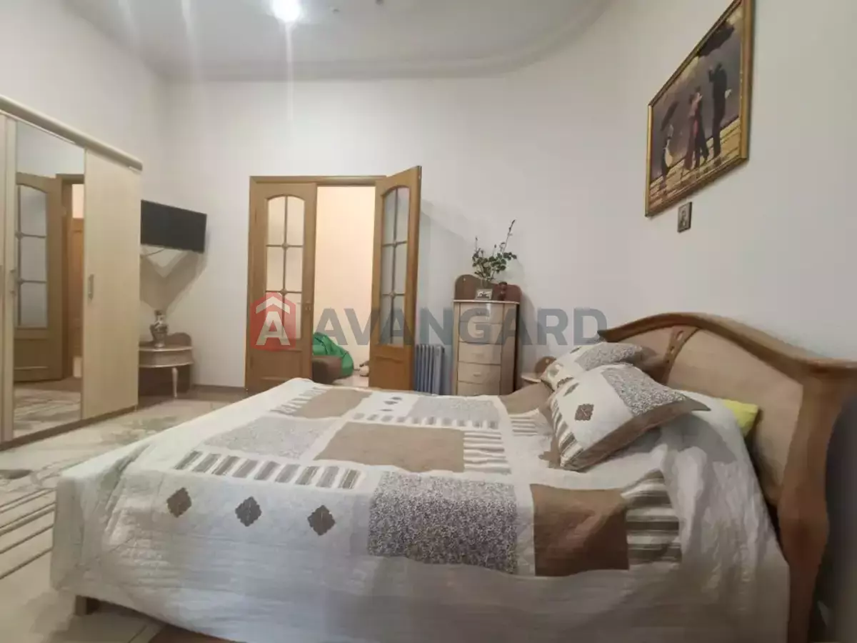 1 . , 46/-/6 . ., 1/4   8