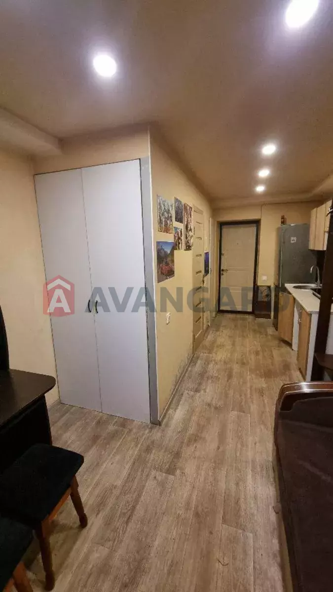 1 ����. ��������, 18/-/6 ��. �., 4/4 ���� ���� 2