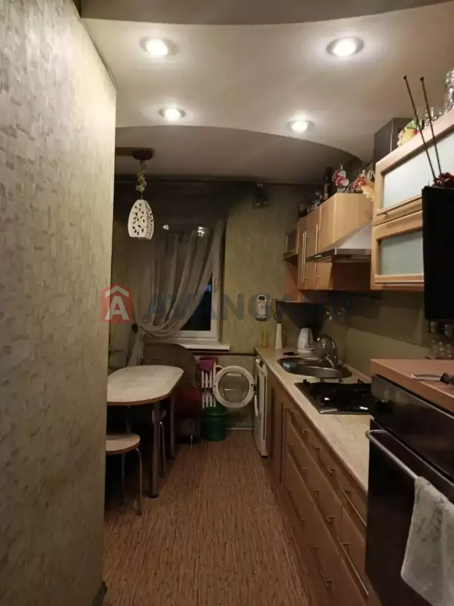 2 ����. ��������, 49/-/- ��. �., 8/9 ���� ���� 6