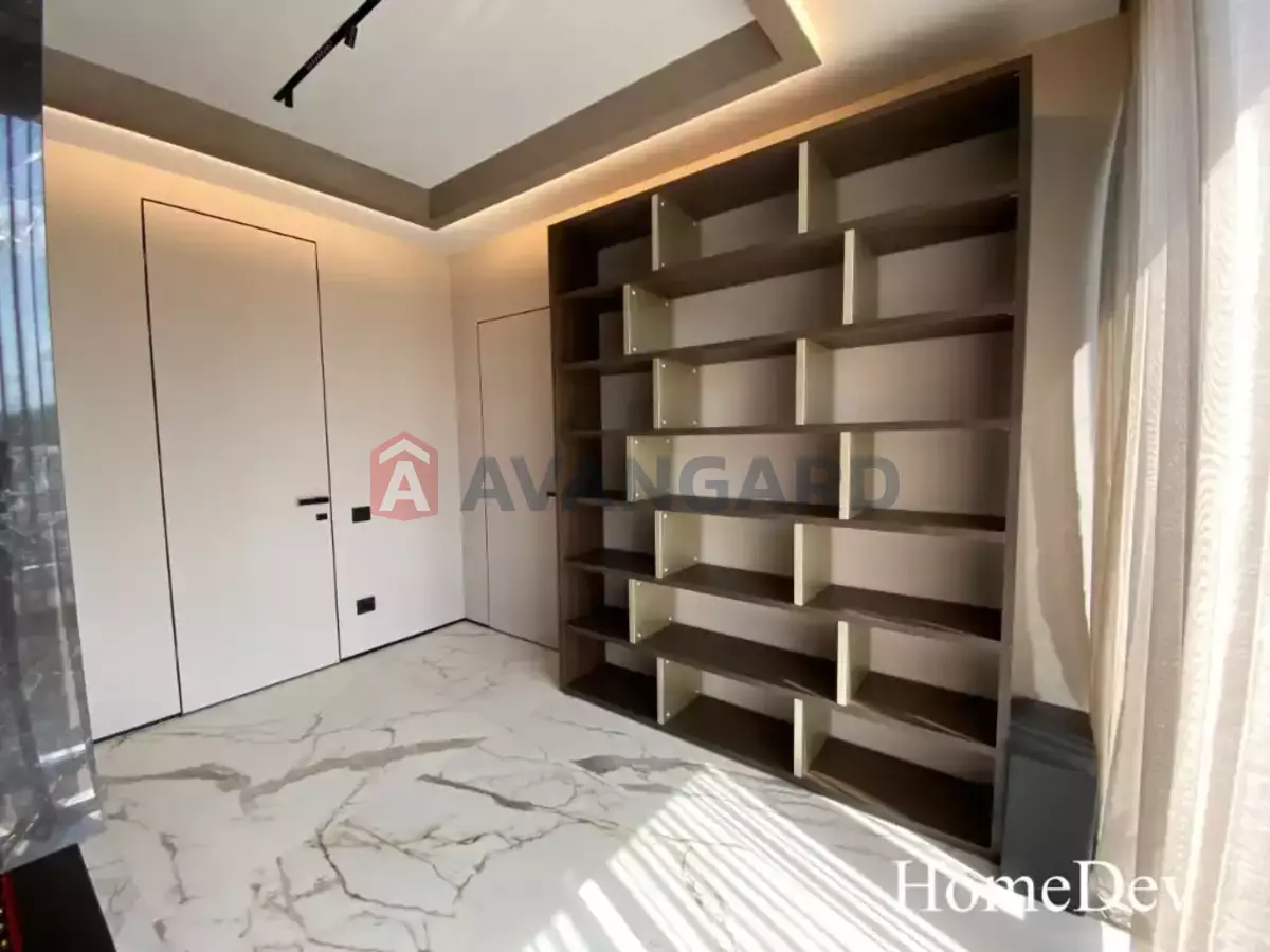 4 ��. ��������, 138/-/25 ��. �., 4/6 ������ ���� 25