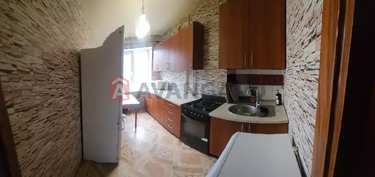 2 ��. ��������, 44/28/7 ��. �., 5/9 ������ ���� 1