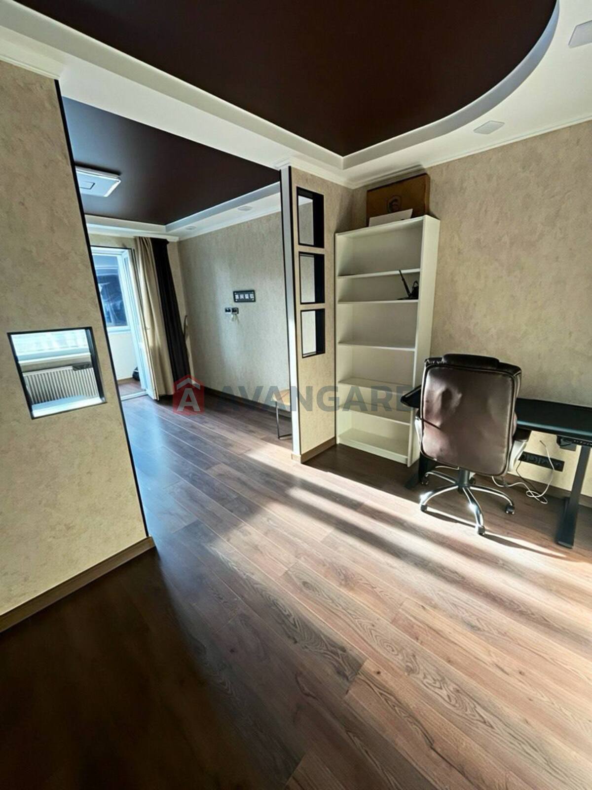 2 ��. ��������, 54/-/8 ��. �., 6/10 ������ ���� 4