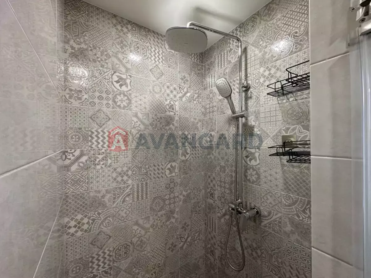 2 ��. ��������, 50/-/15 ��. �., 6/10 ������ ���� 12