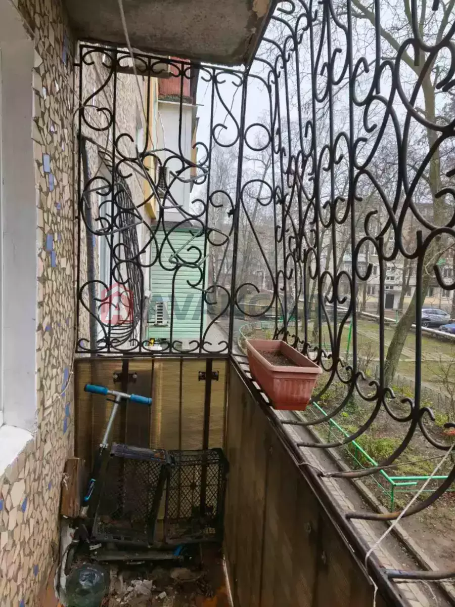 2 ��. ��������, 46/30/6 ��. �., 2/5 ������ ���� 9