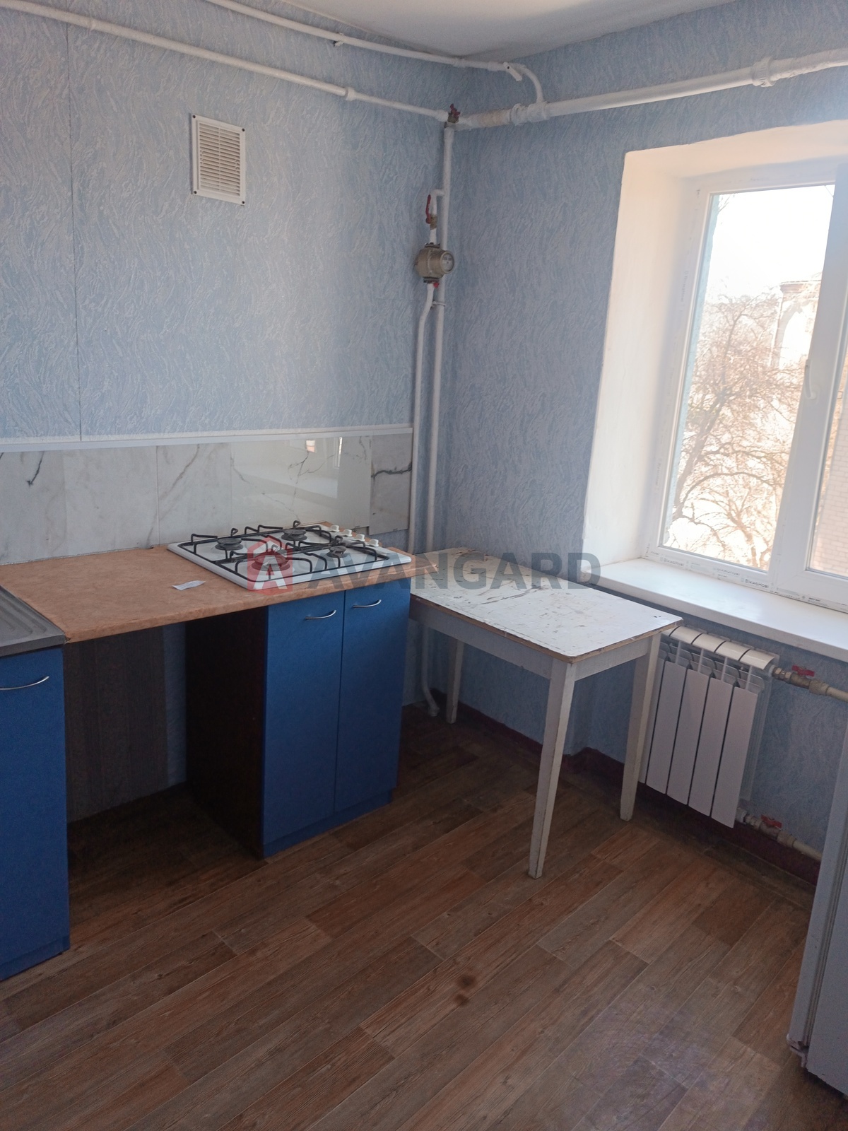 1 ����. ��������, 42,9/-/- ��. �., 4/4 ���� ���� 3