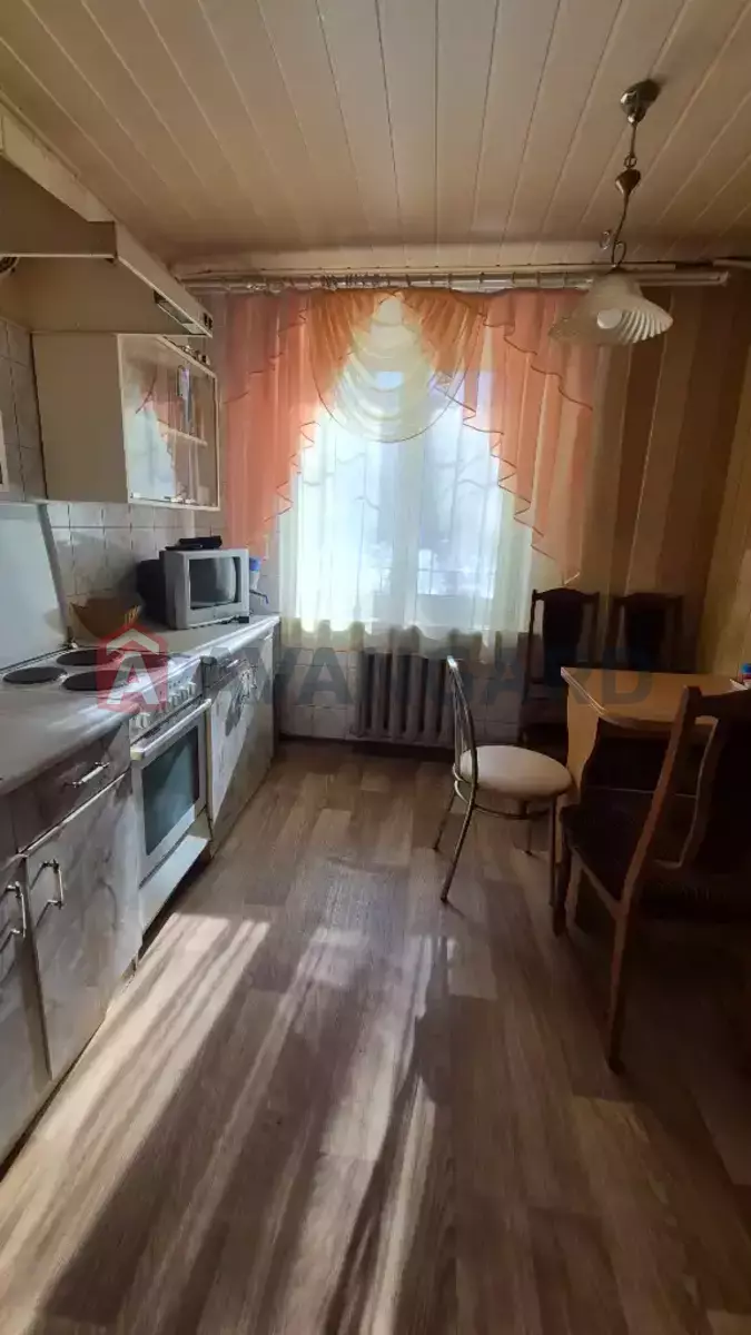 2 ��. ��������, 54/42/9 ��. �., 1/14 ������ ���� 4