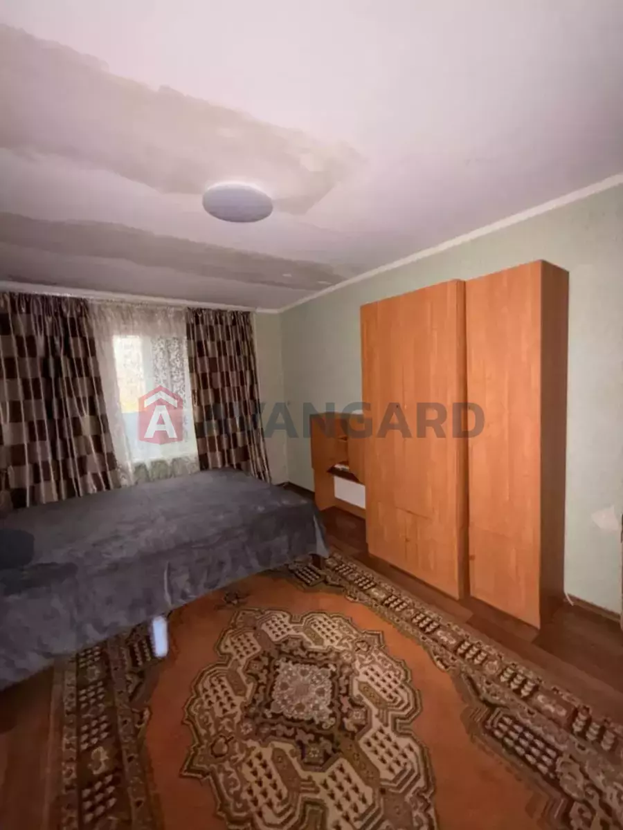 1 . , 37/-/- . ., 6/10   2