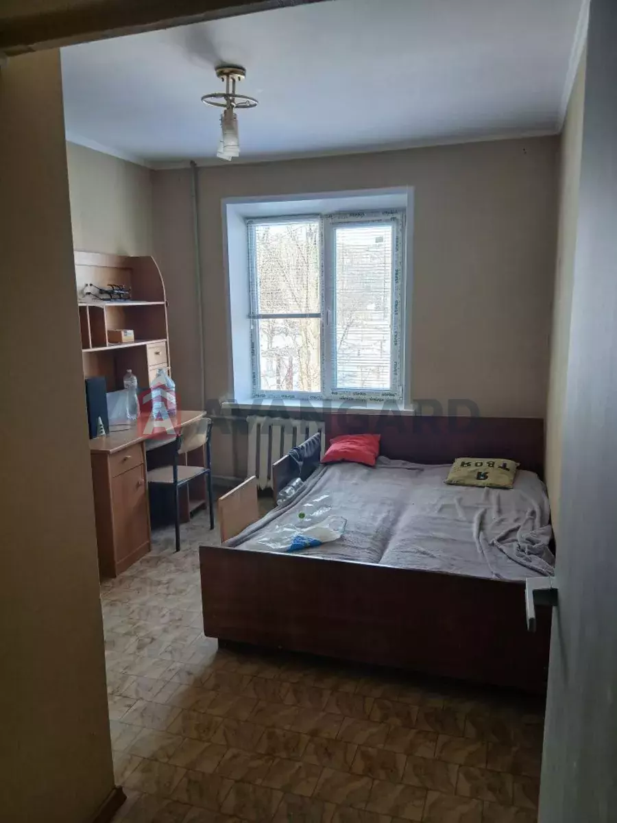 4 ��. ��������, 64/-/8 ��. �., 4/9 ������ ���� 6