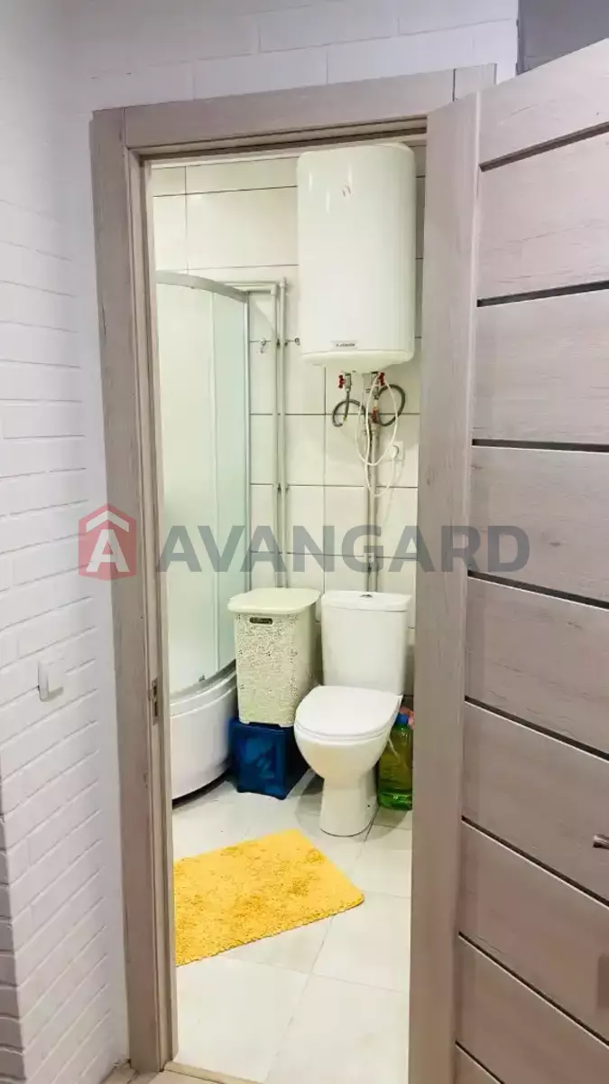 1 ��. ��������, 40/-/8 ��. �., 9/9 ������ ���� 11