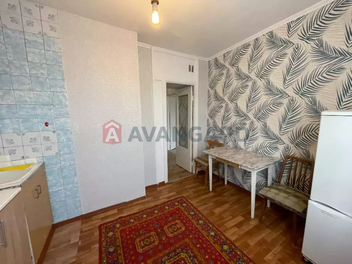 1 ��. ��������, 38/19/9 ��. �., 5/9 ������ ���� 8