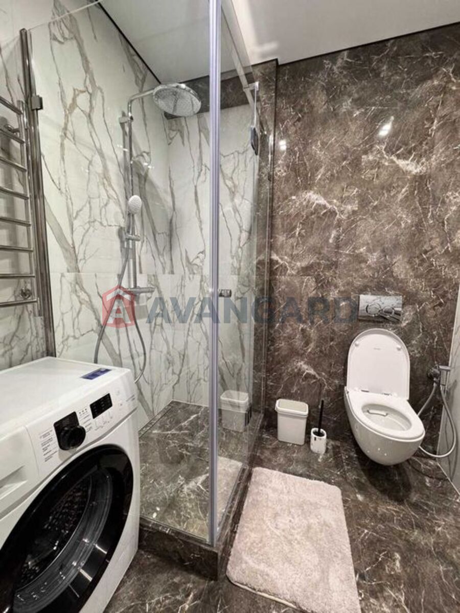 1 ��. ��������, 63/-/35 ��. �., 4/12 ������ ���� 11