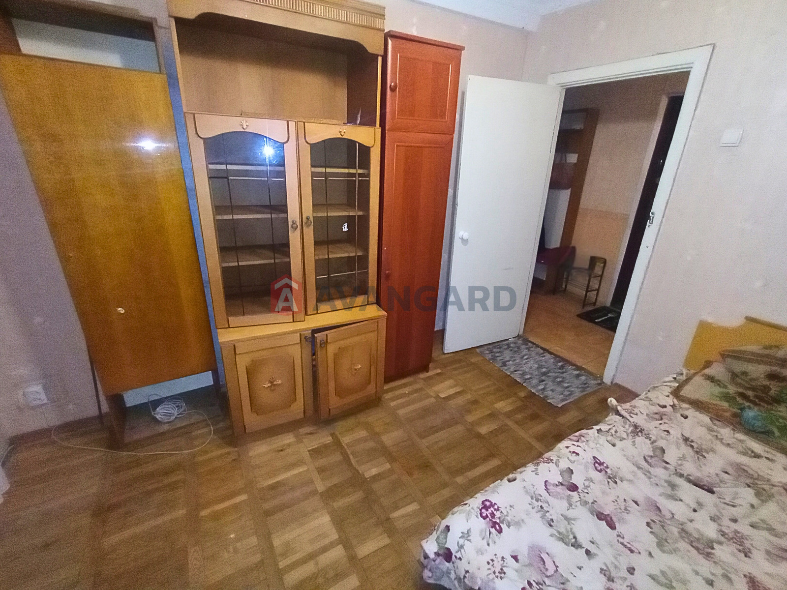 2 ��. ��������, 47/-/6 ��. �., 4/9 ������ ���� 3