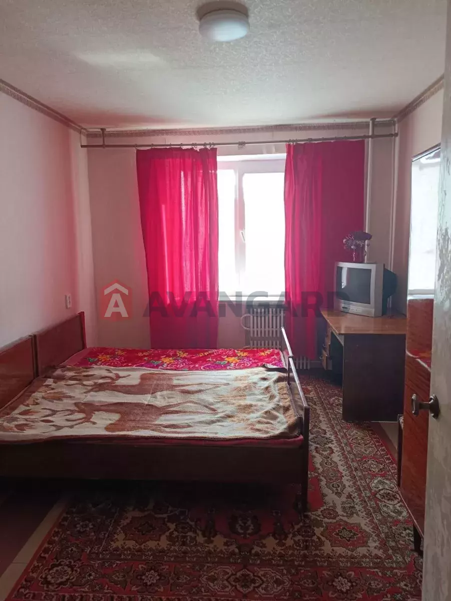 3 ����. ��������, 65/-/8 ��. �., 4/9 ���� ���� 6