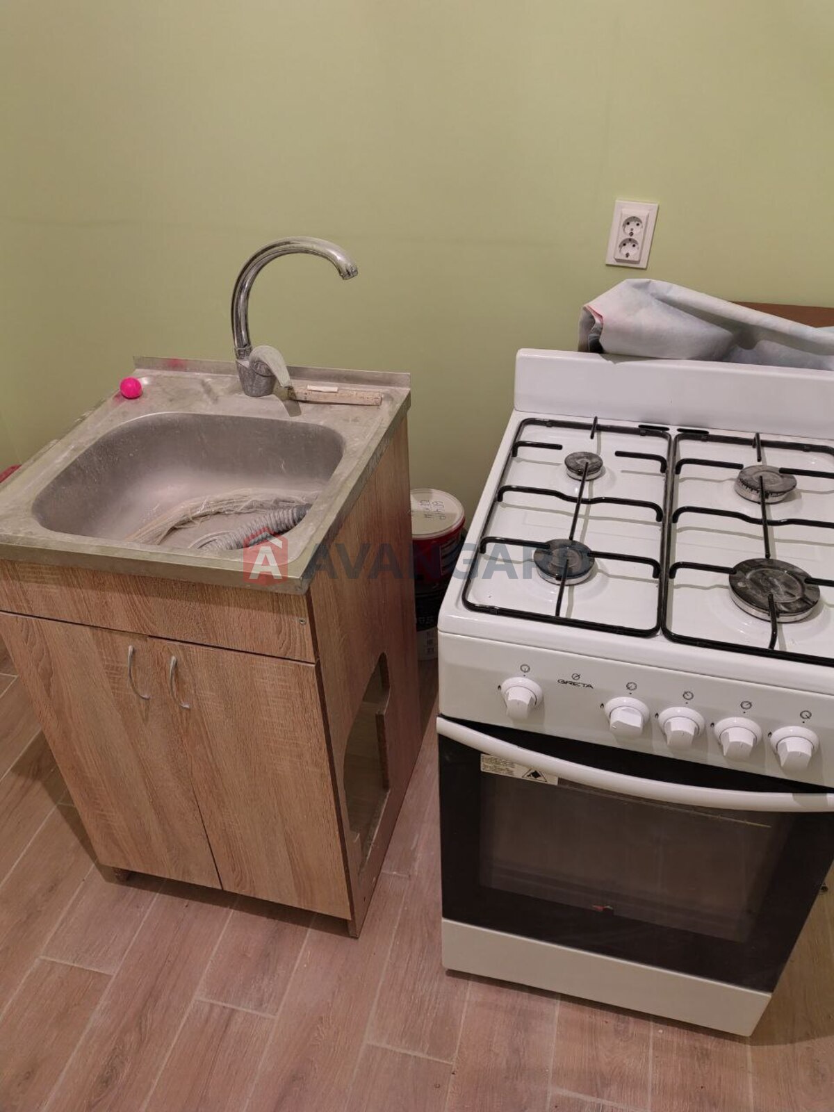 1 ����. ��������, 32/18/8 ��. �., 3/9 ���� ���� 7