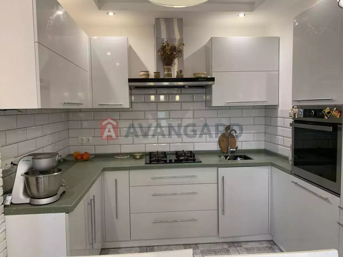 3 ����. ��������, 69/-/12 ��. �., 9/9 ���� ���� 11