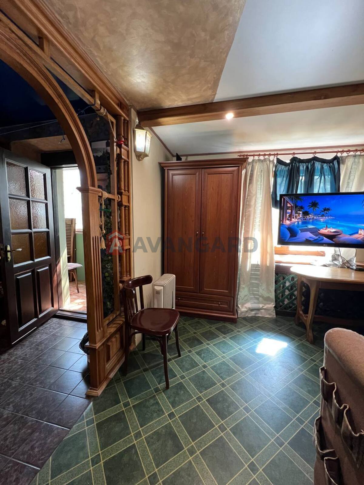 1 ��. ��������, 40/15/8 ��. �., 1/14 ������ ���� 8