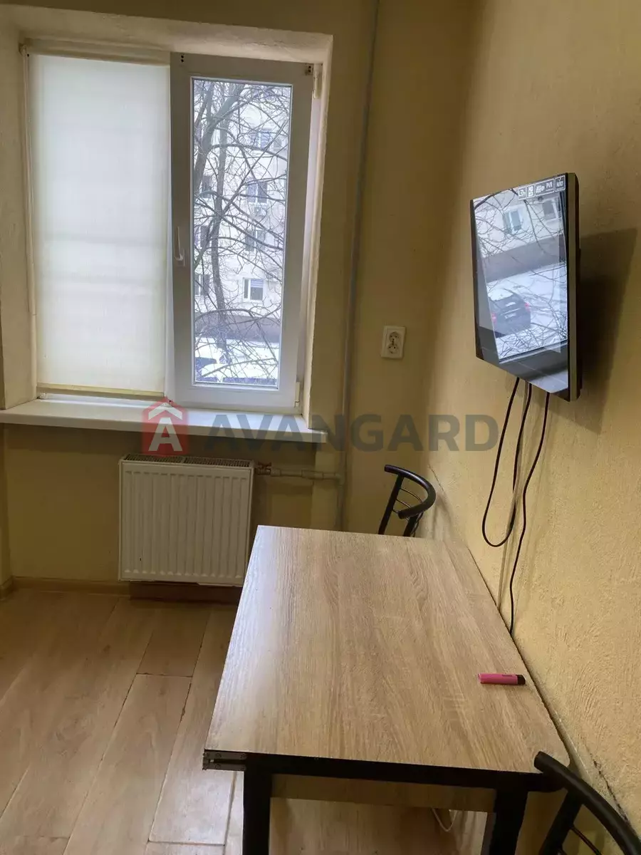 1 ��. ��������, 33/-/5 ��. �., 3/5 ������ ���� 2