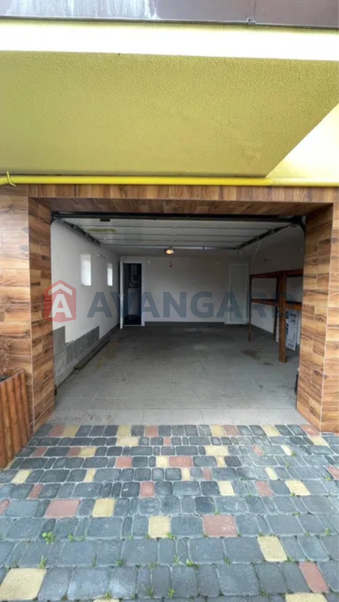 3 ����. ��������, 137/-/- ��. �., 1/3 ���� ���� 18