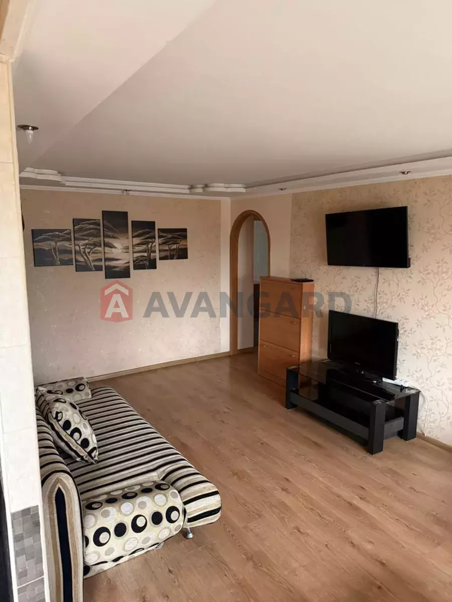 3 ����. ��������, 43/-/6 ��. �., 1/5 ���� ���� 2