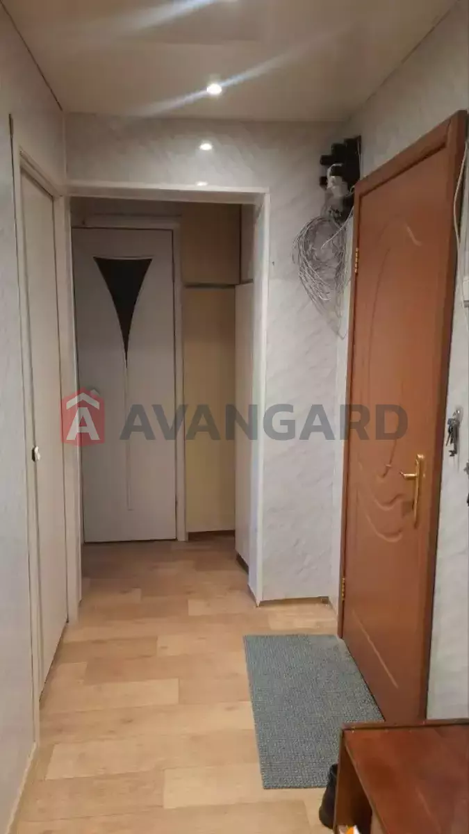 2 ��. ��������, 44/-/8 ��. �., 9/9 ������ ���� 10