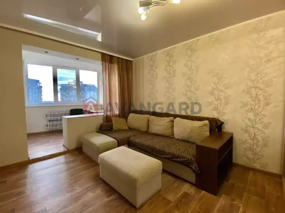 2 ��. ��������, 58/33/10 ��. �., 12/12 ������ ���� 1