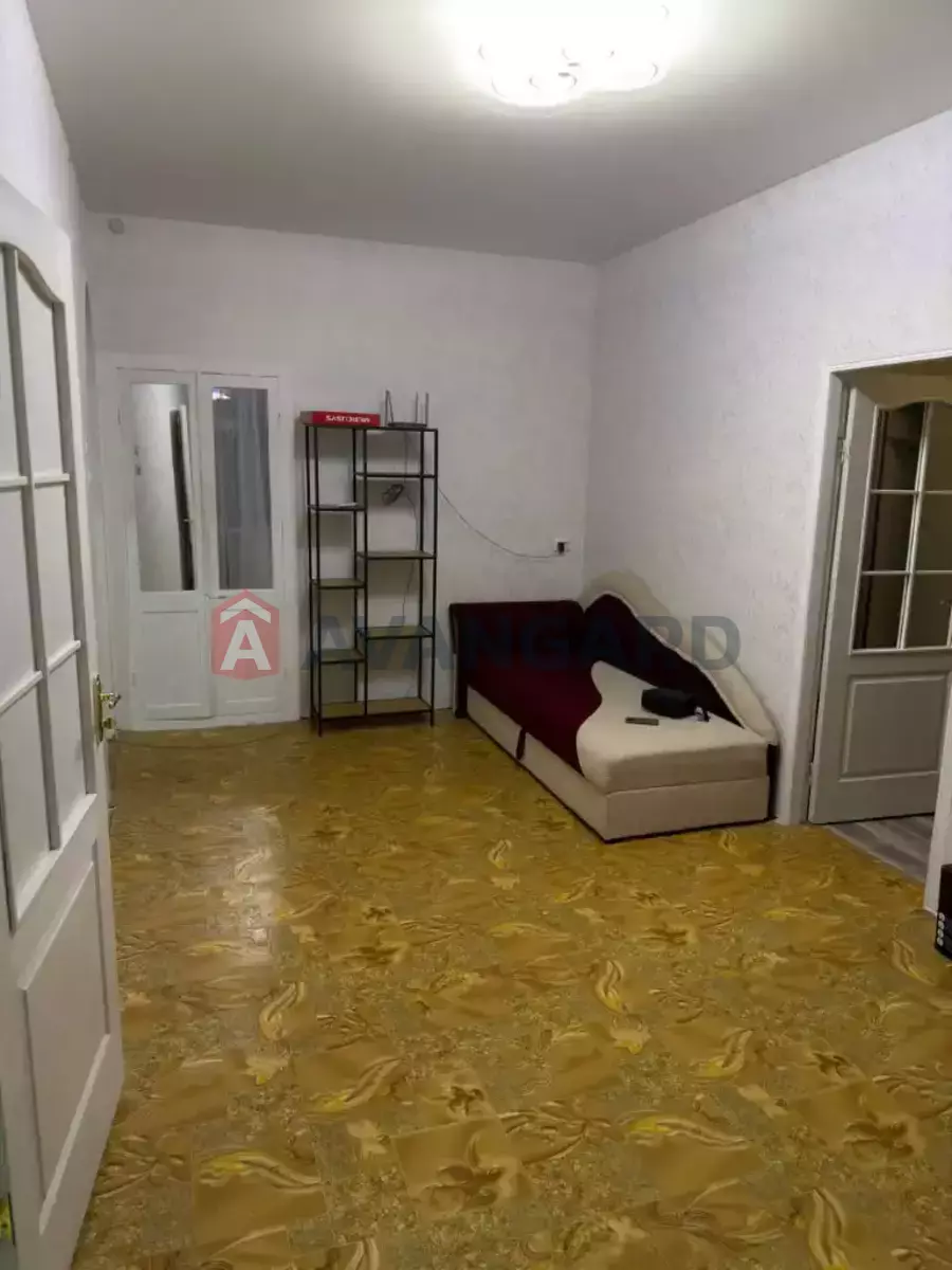 2 ��. ��������, 46/30/8 ��. �., 4/3 ������ ���� 8