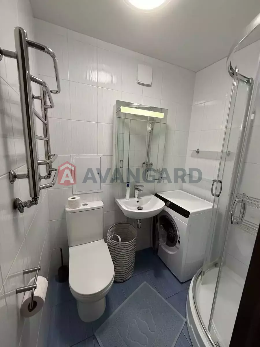 2 ����. ��������, 45/-/- ��. �., 4/5 ���� ���� 3