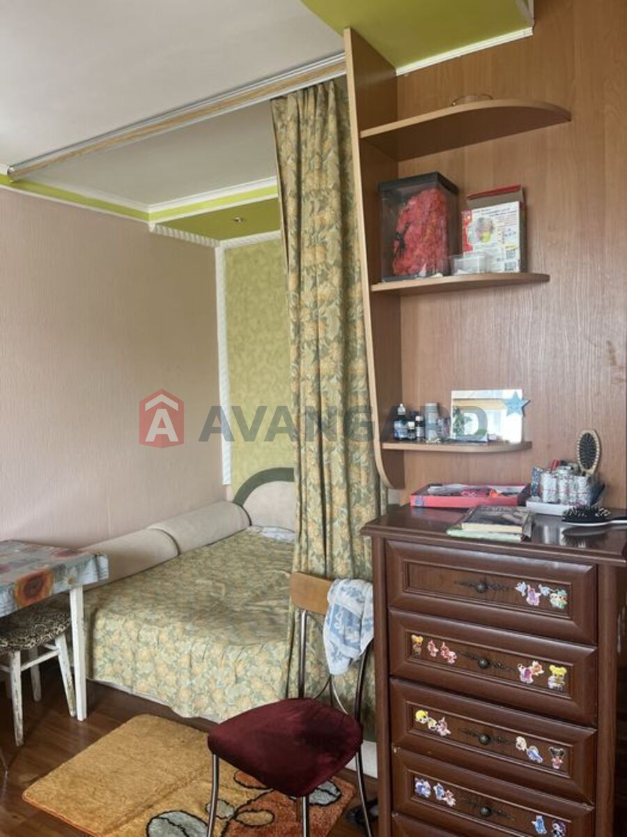 1 ����. ��������, 24/-/4 ��. �., 4/9 ���� ���� 5