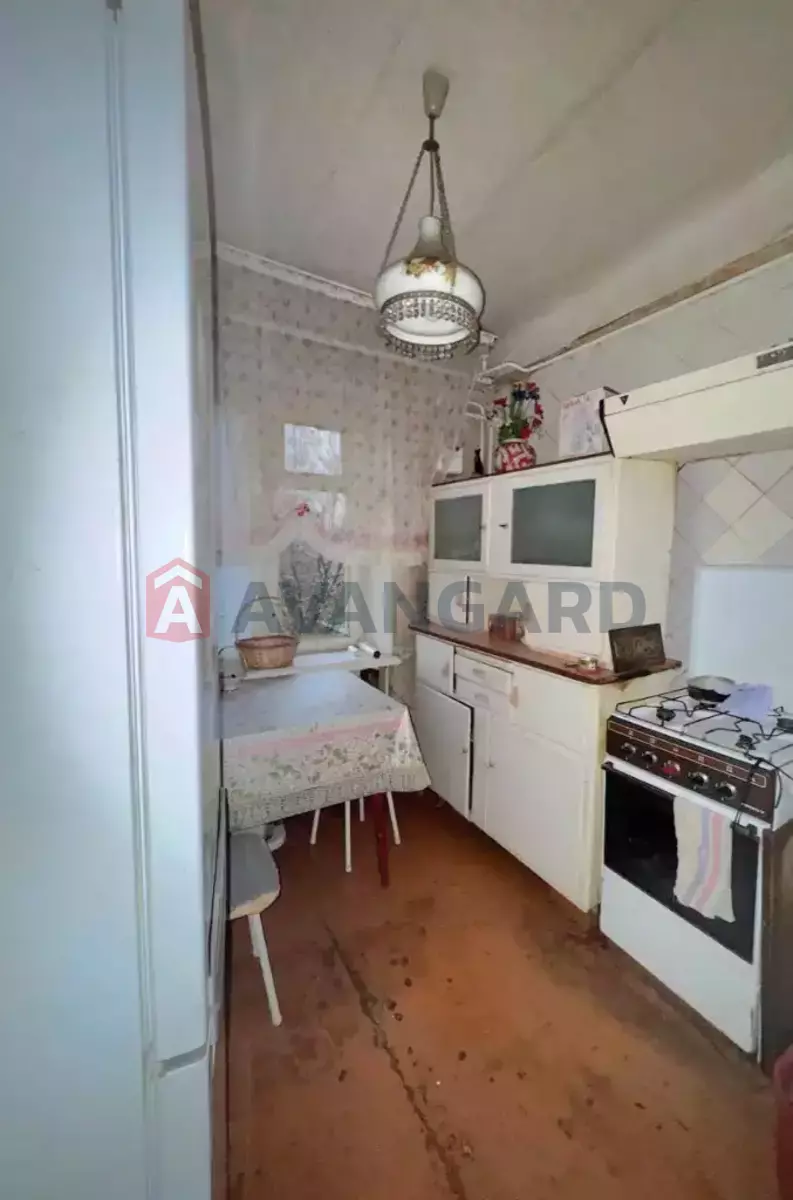 2 . , 42/-/- . ., 5/5   2