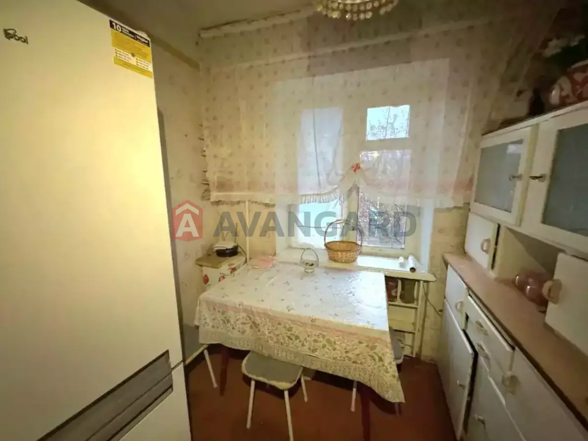 2 . , 42/-/- . ., 5/5   1