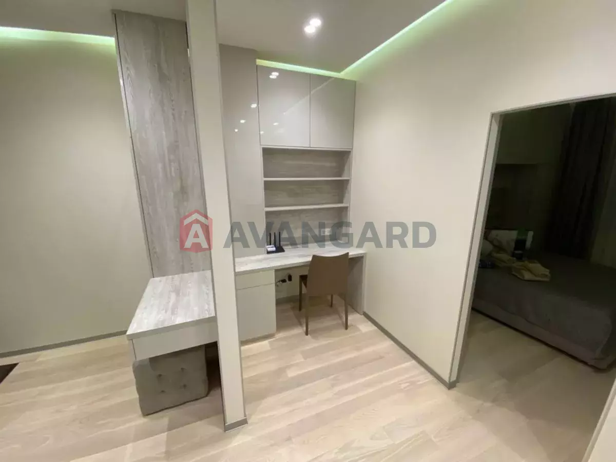 1 ��. ��������, 50/-/10 ��. �., 4/17 ������ ���� 4