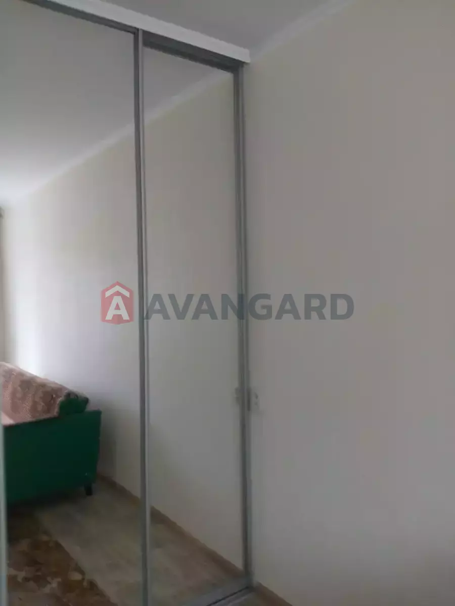 1 ����. ��������, 24/17/4 ��. �., 2/9 ���� ���� 4