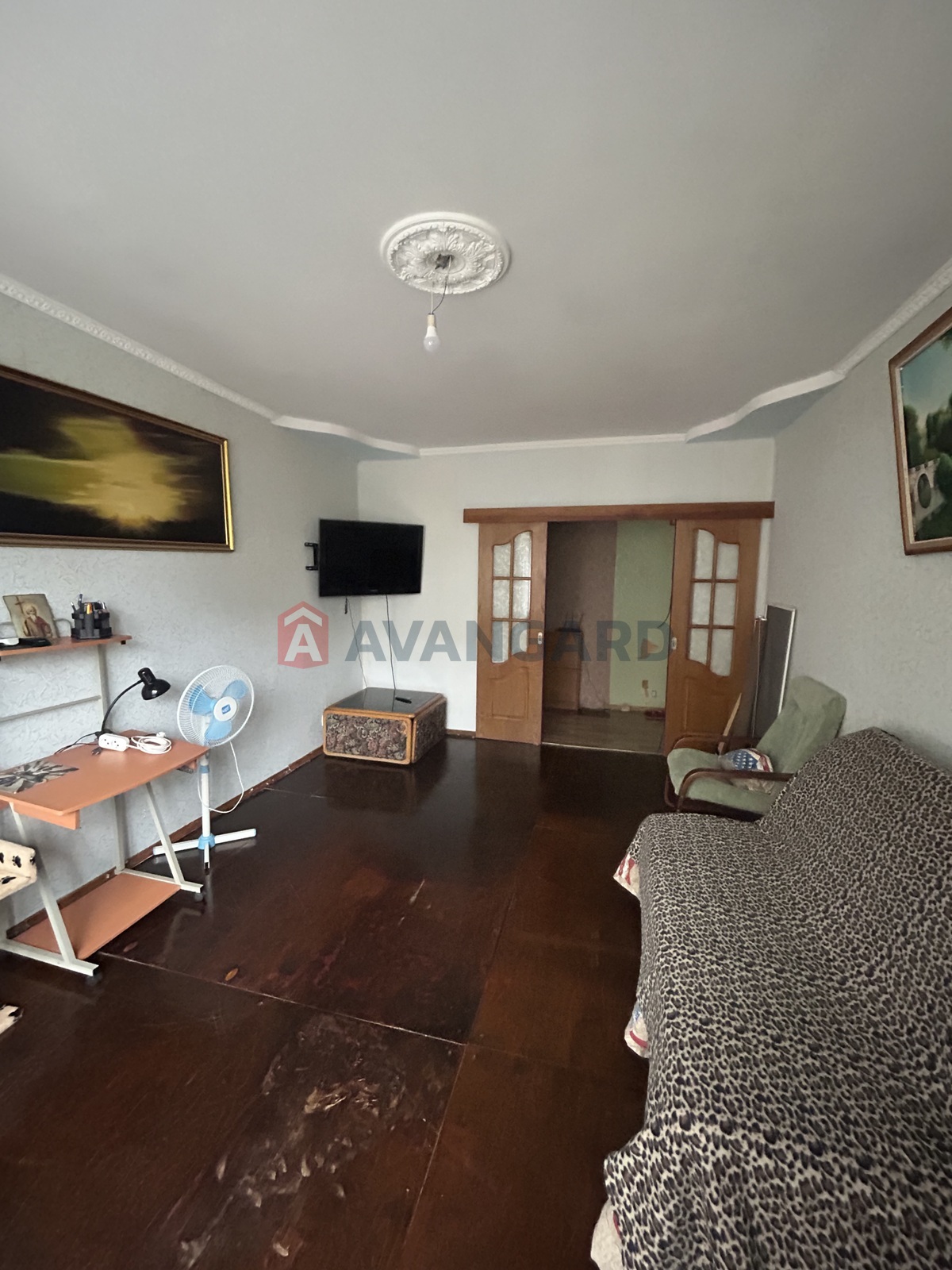 3 ��. ��������, 65/40/8 ��. �., 5/9 ������ ���� 7