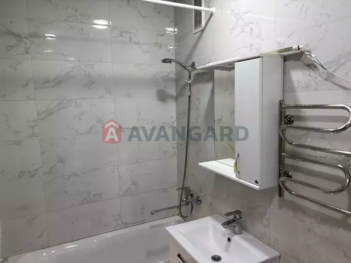 2 ��. ��������, 45/-/- ��. �., 8/10 ������ ���� 23