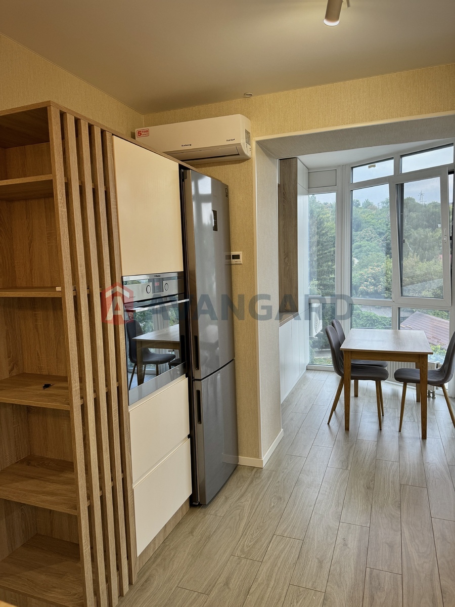 2 ��. ��������, 60/-/- ��. �., 5/12 ������ ���� 5