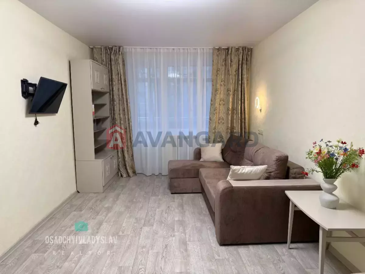 3 ��. ��������, 64/-/- ��. �., 2/9 ������ ���� 1