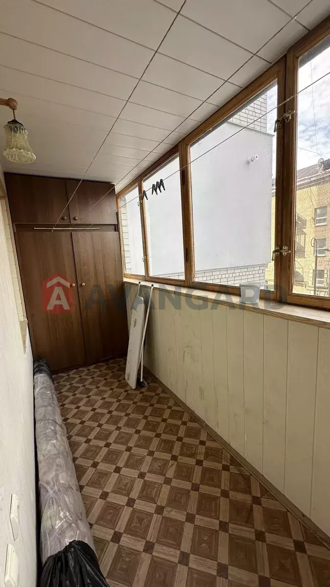 1 ��. ��������, 42/-/9 ��. �., 3/14 ������ ���� 4