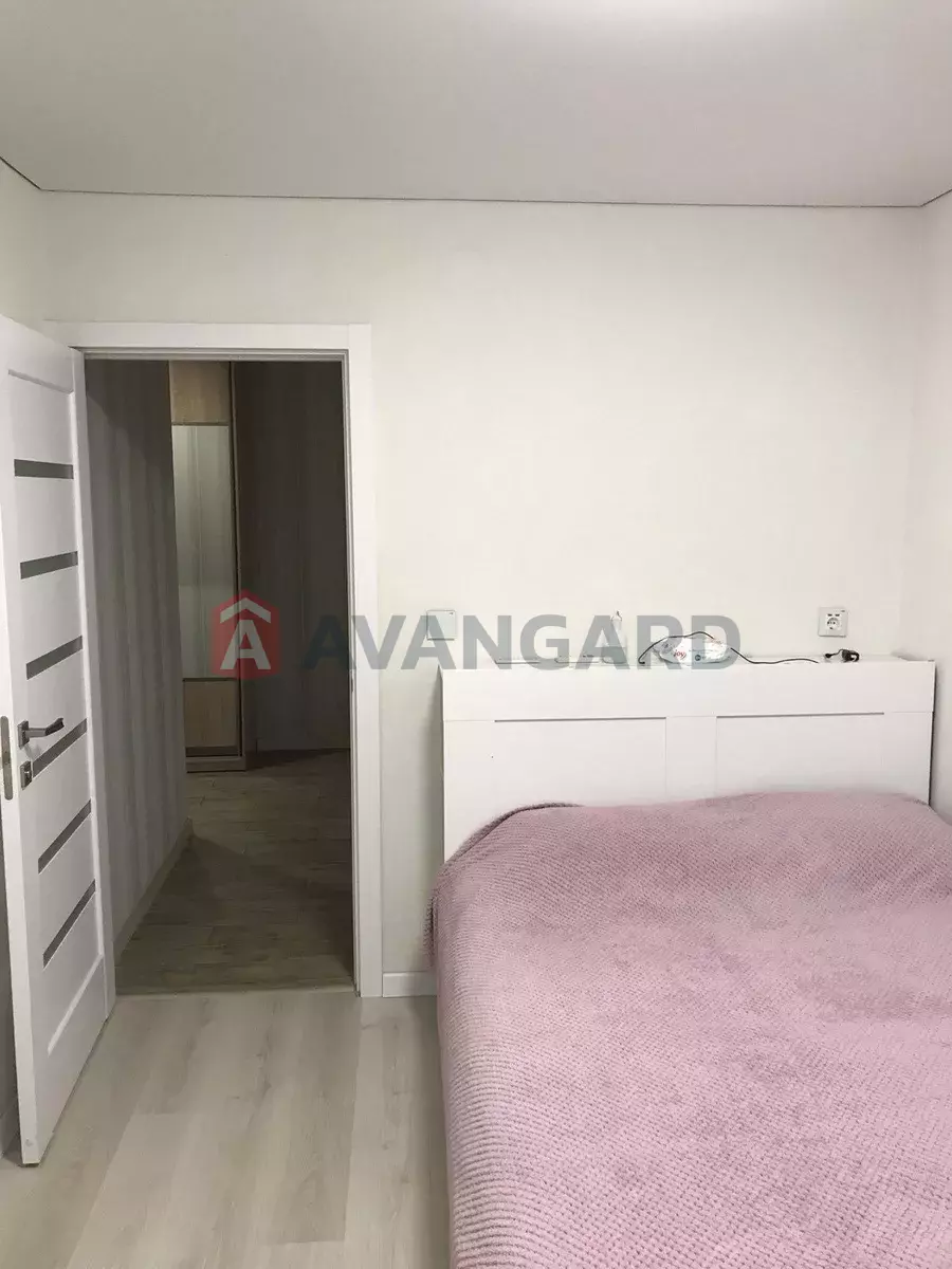 2 ����. ��������, 50/-/8 ��. �., 9/9 ���� ���� 5