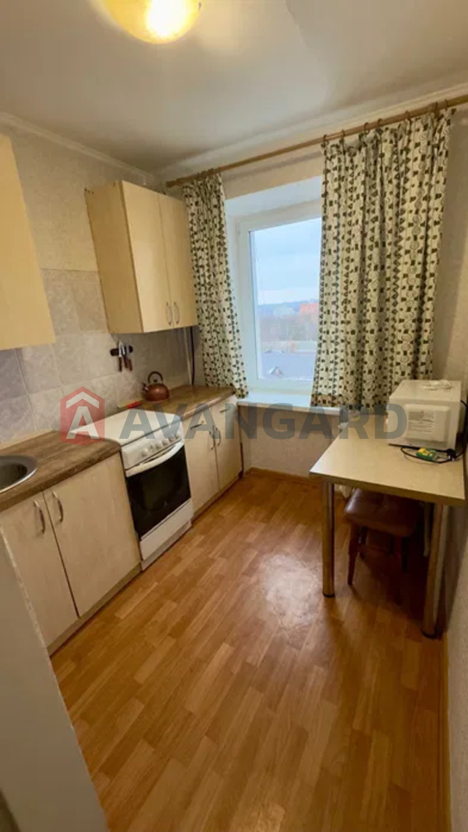 1 ����. ��������, 30/-/5 ��. �., 9/9 ���� ���� 10