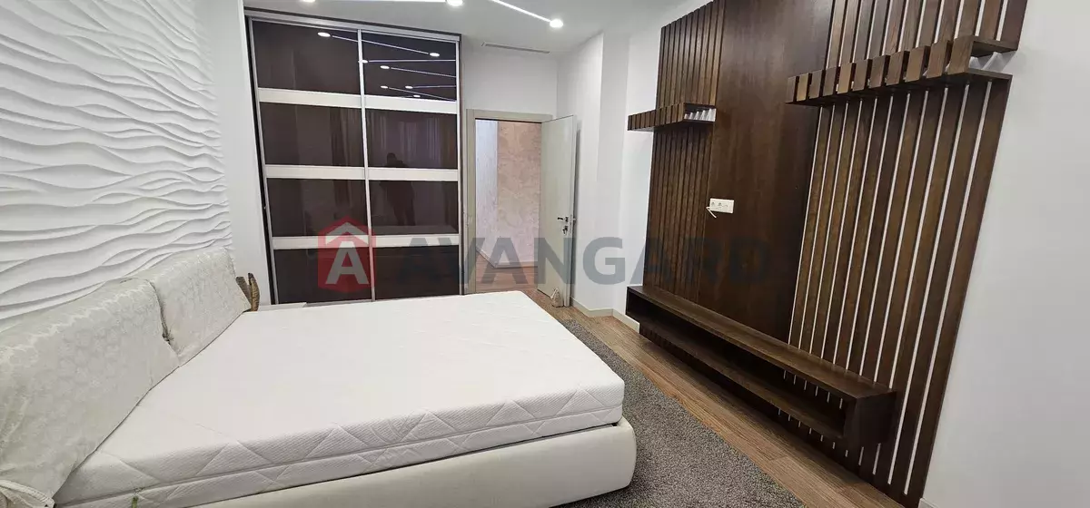 4 ����. ��������, 120/-/45 ��. �., 10/24 ���� ���� 8