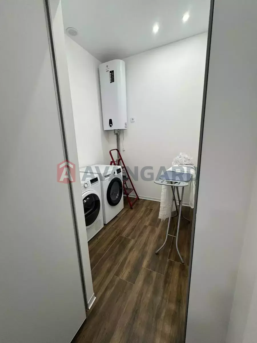 3 . , 100/-/- . ., 14/14   10