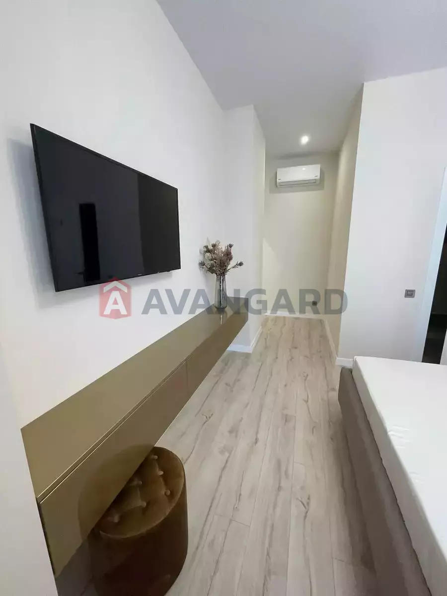 2 ��. ��������, 52/-/- ��. �., 6/10 ������ ���� 10