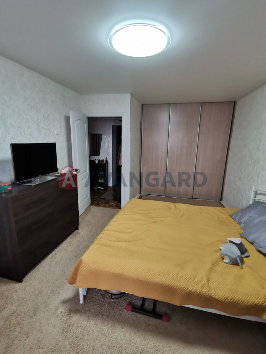 1 ��. ��������, 36/-/- ��. �., 6/10 ������ ���� 2