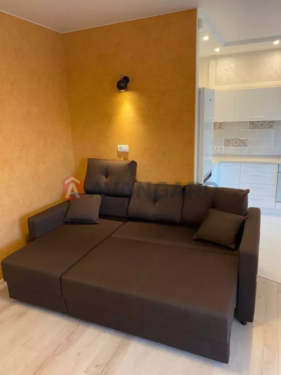 1 ����. ��������, 43/-/8 ��. �., 7/12 ���� ���� 9