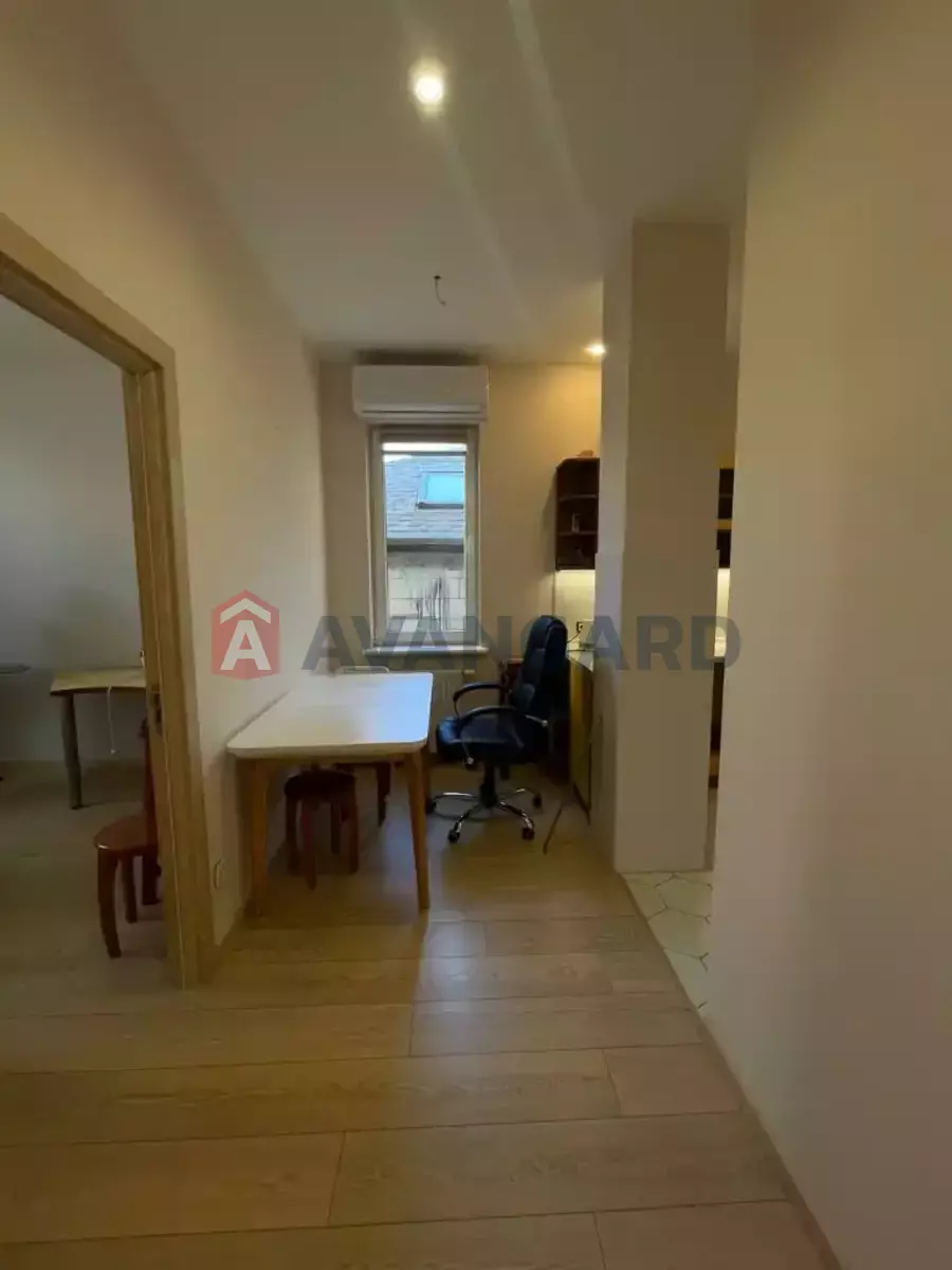 2 ��. ��������, 55/-/- ��. �., 3/5 ������ ���� 4