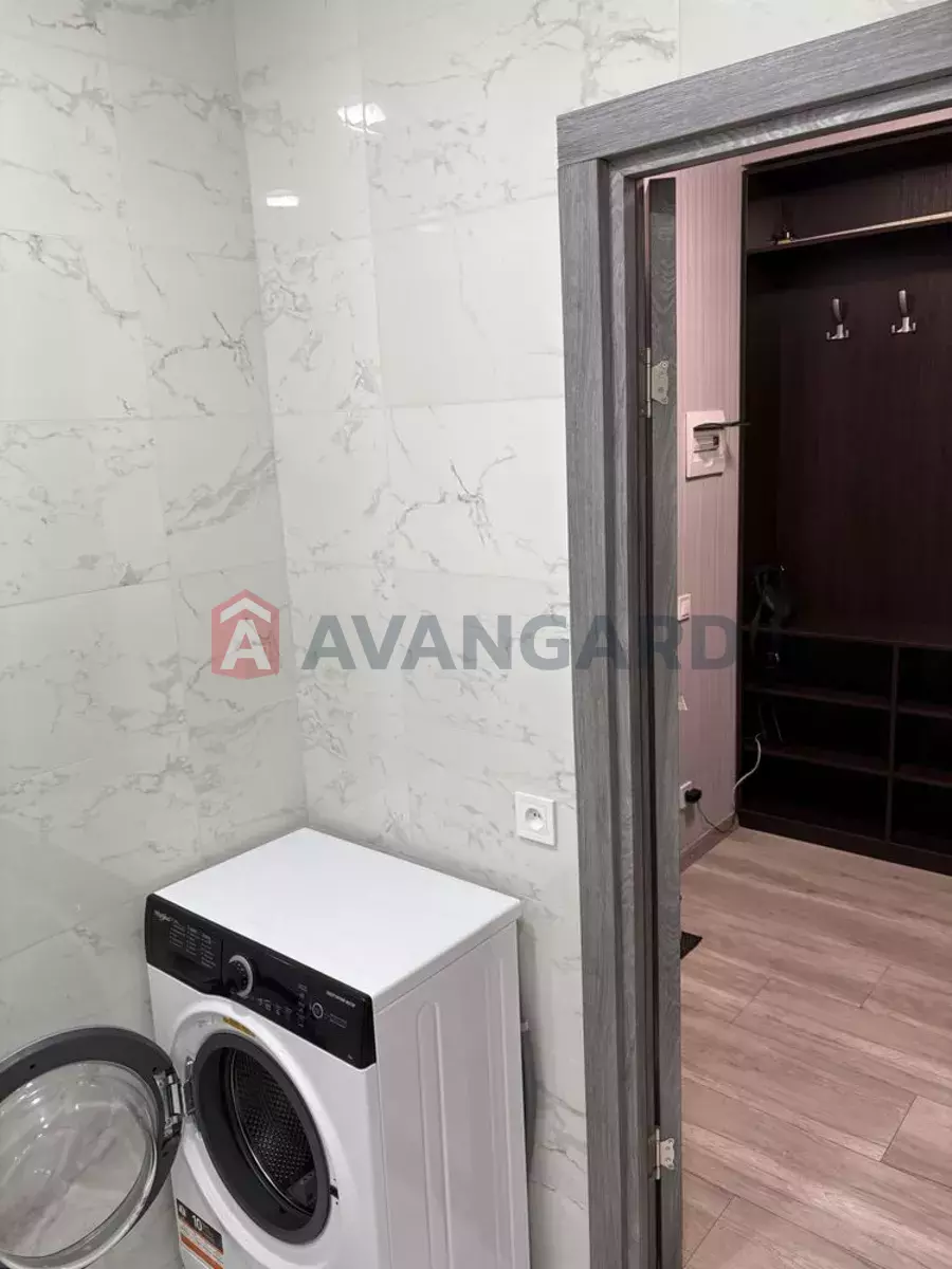 2 ����. ��������, 46/-/20 ��. �., 8/10 ���� ���� 9