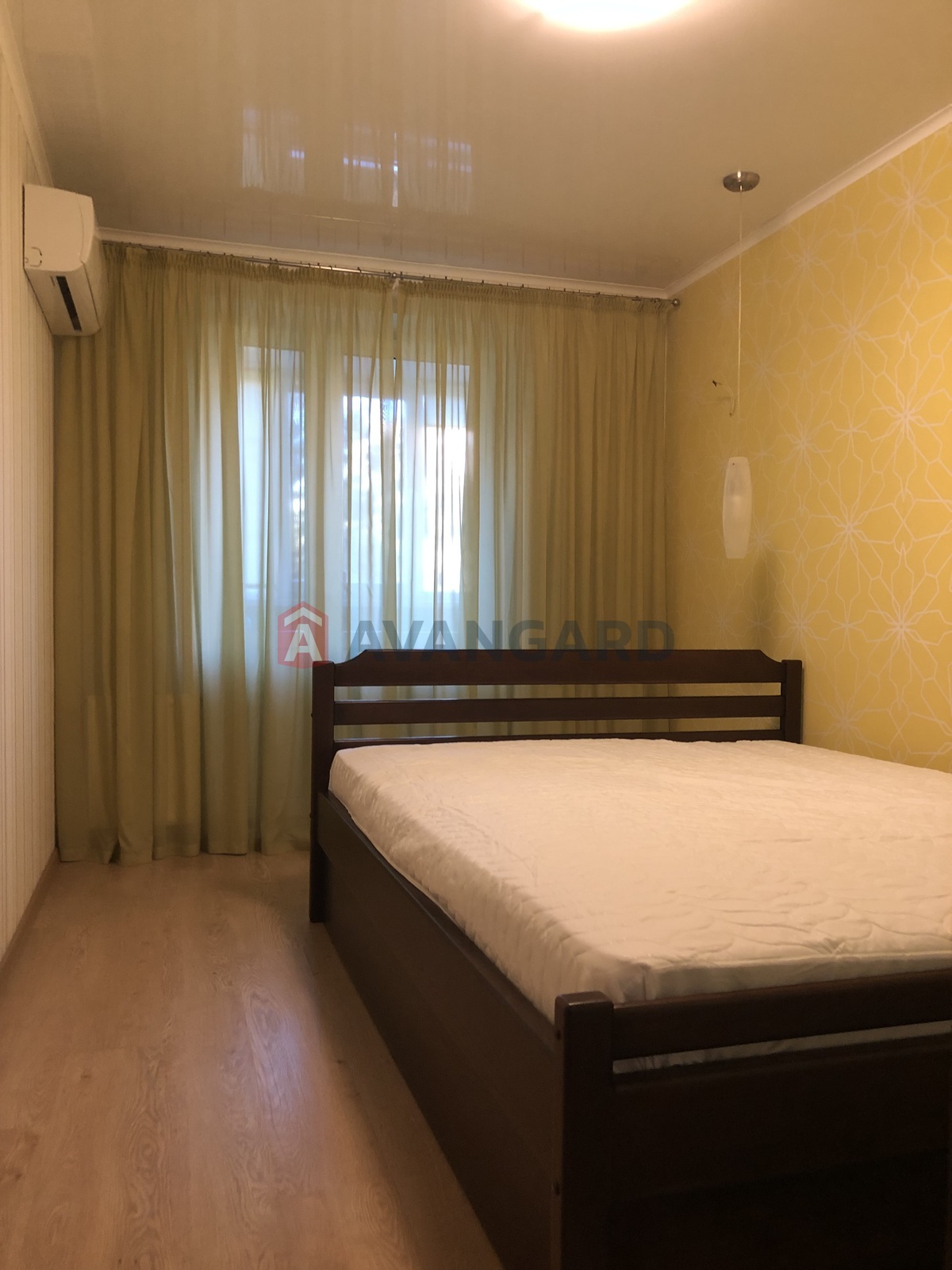 1 ��. ��������, 68/41/10 ��. �., 5/9 ������ ���� 11