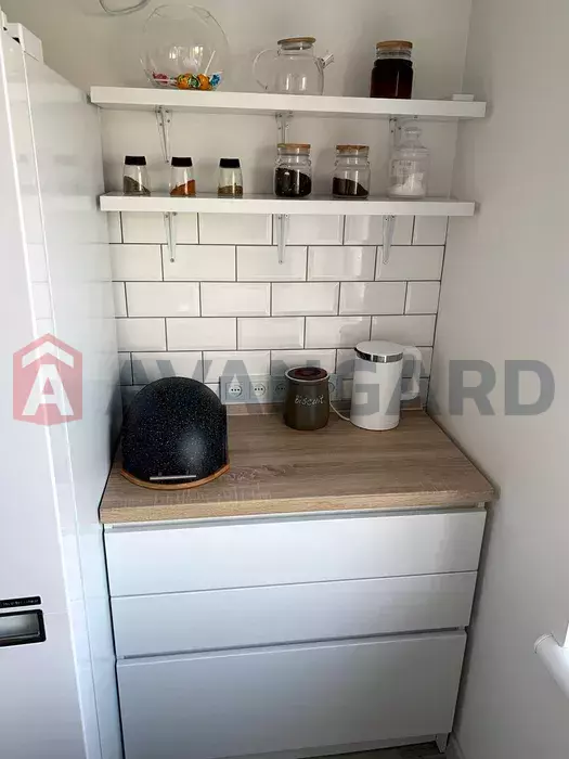 3 ��. ��������, 70/-/- ��. �., 7/9 ������ ���� 11